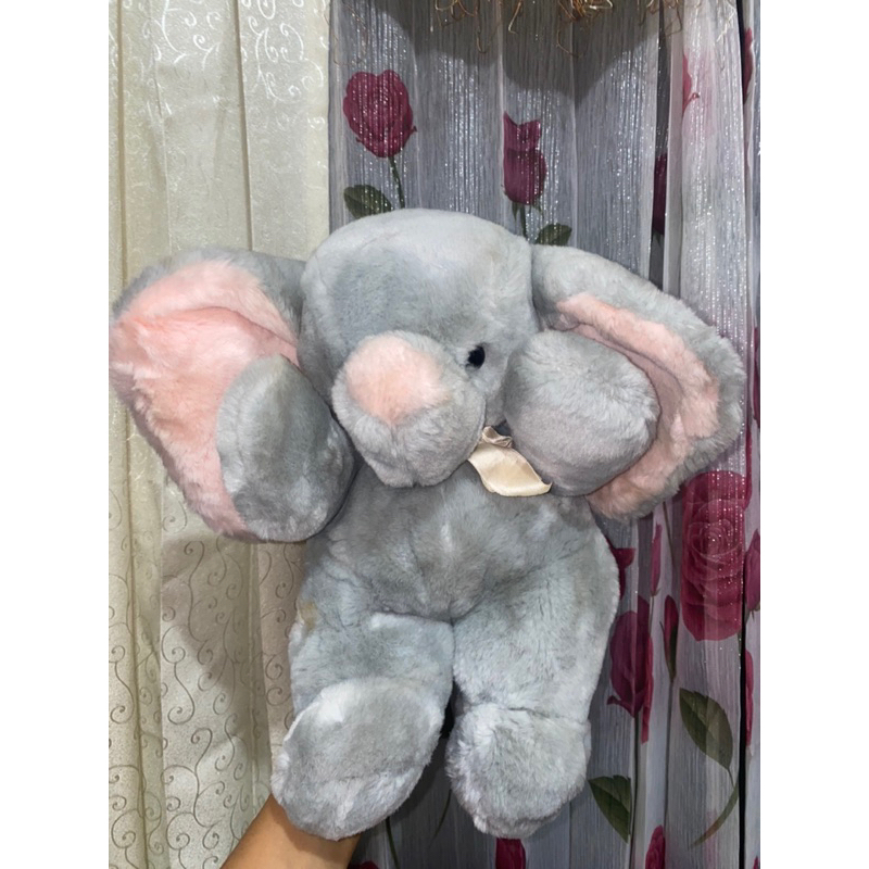 Boneka Gajah Lucu