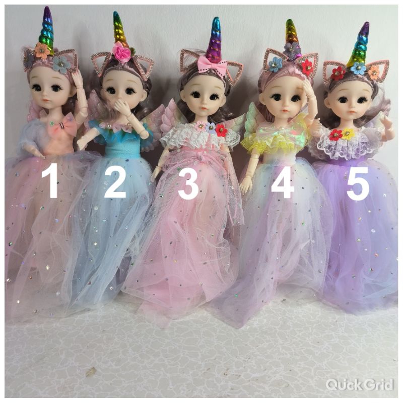 mainan boneka Barbie unicorn