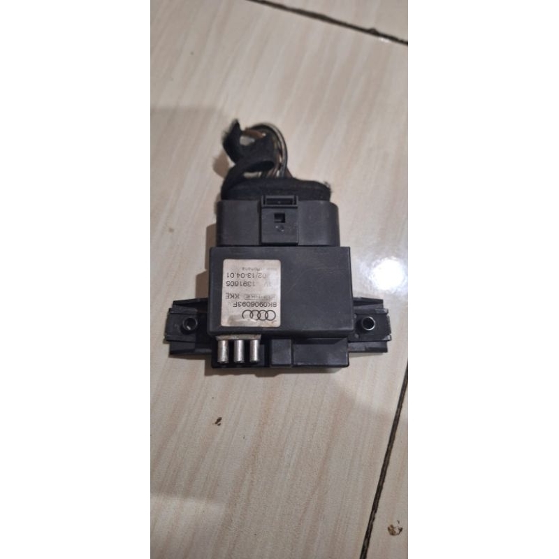 modul fuel pump audi A4B8