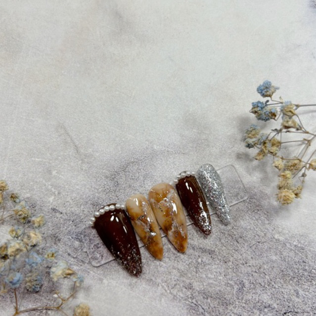 PRESS ON NAILS BROWN MARBLE