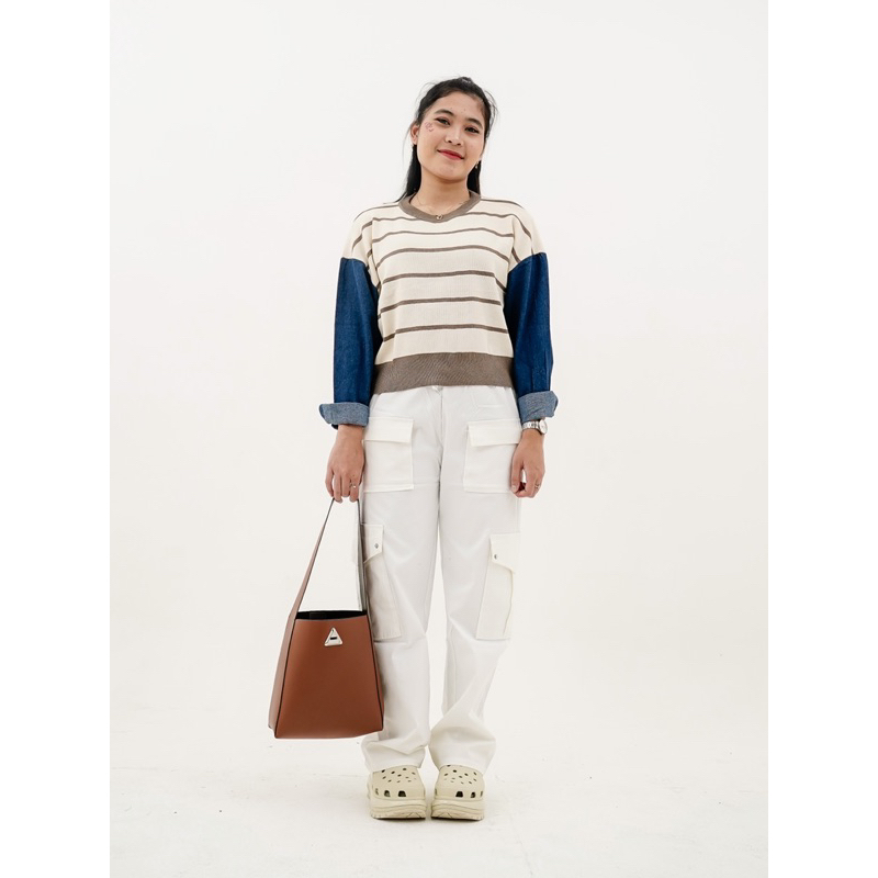 Atasan Crop Salur