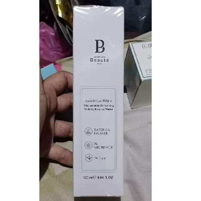 B Premiere Beaute Paris Luminous White