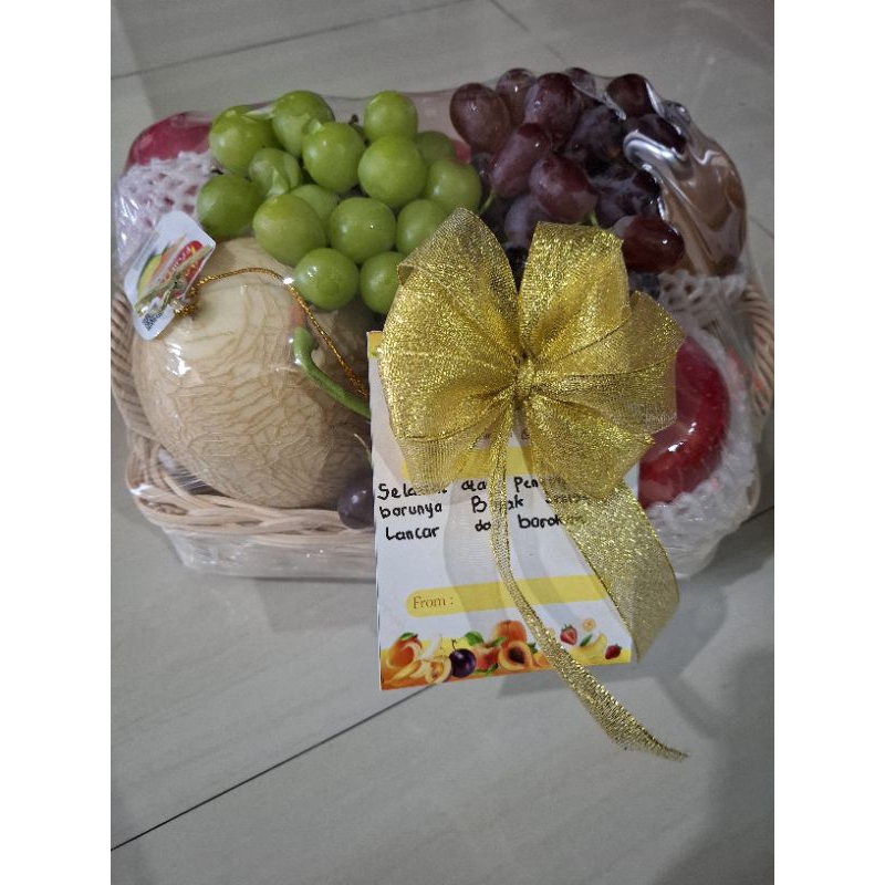 parcel buah segar medium