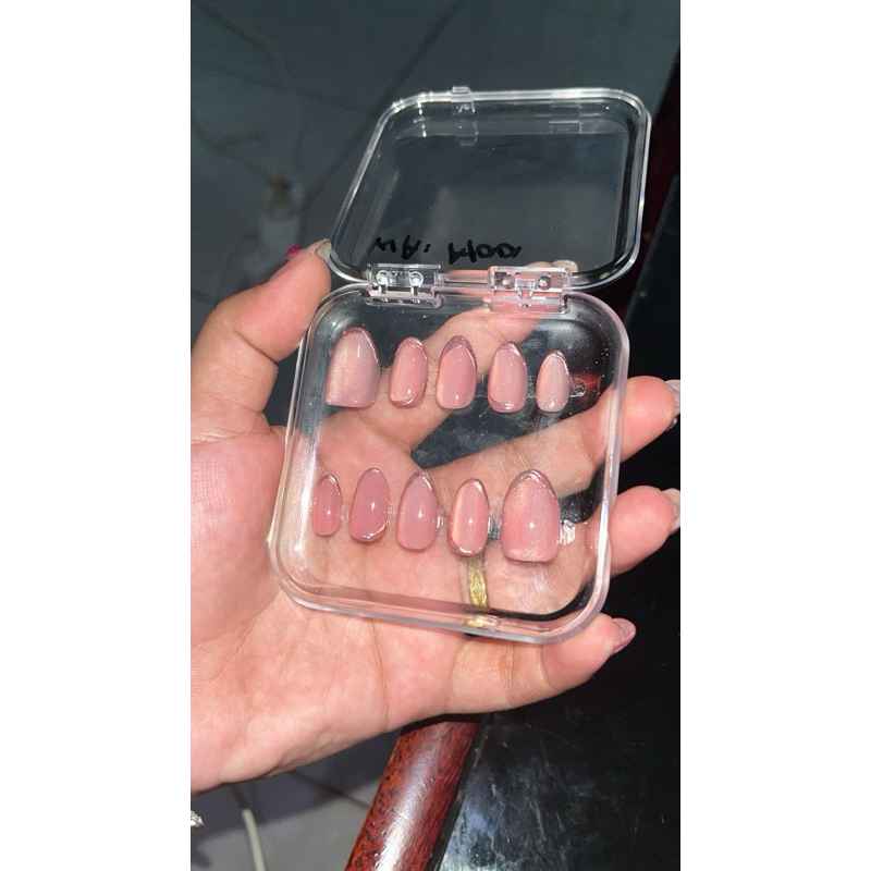 Fake nails