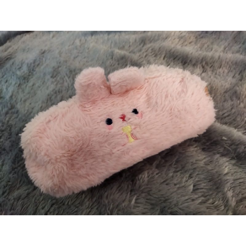 pouch bulu karakter
