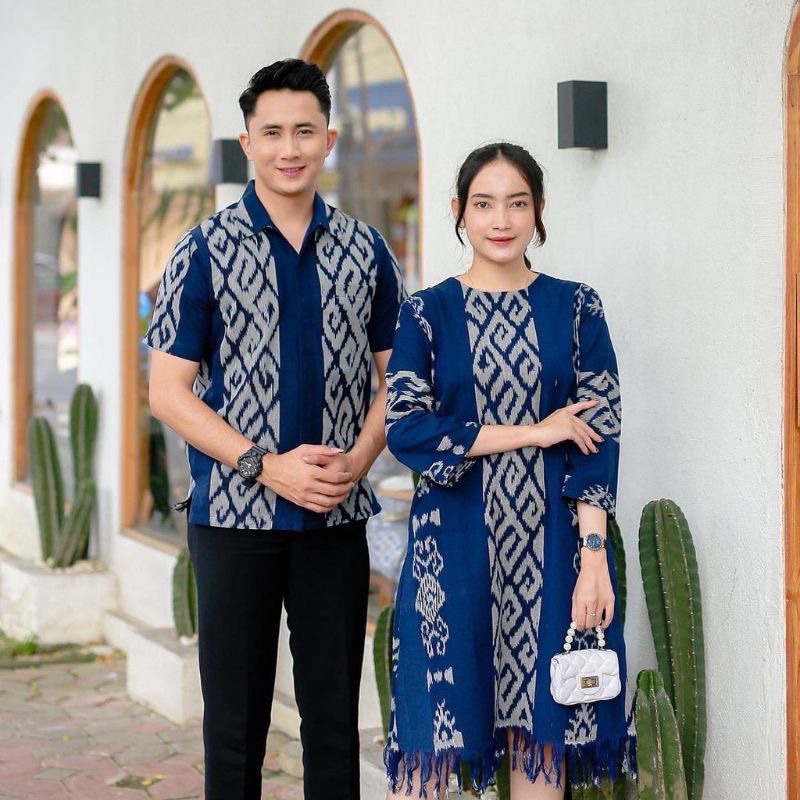 COUPLE TENUN NAVY