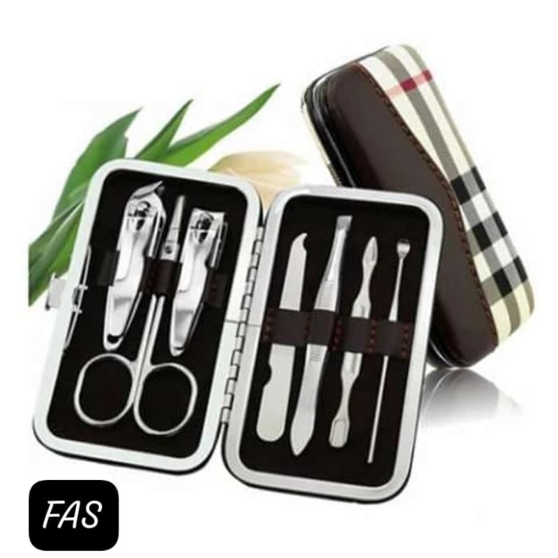 Set Gunting Kuku