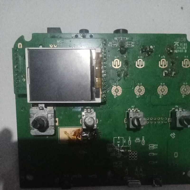 Lcd efek gitar nux mg 100