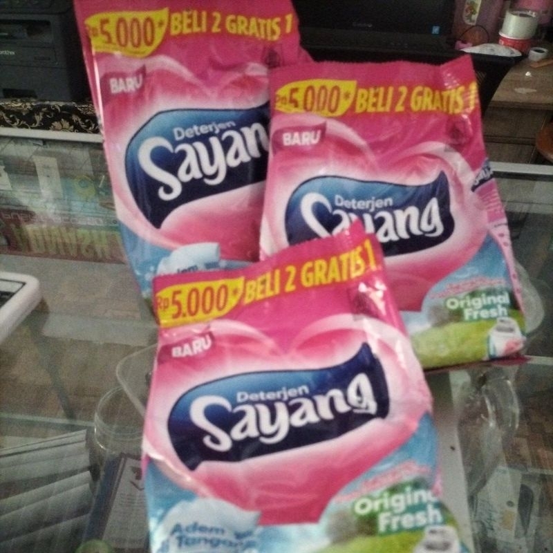 DETERJEN SAYANG 2 GRATIS 1