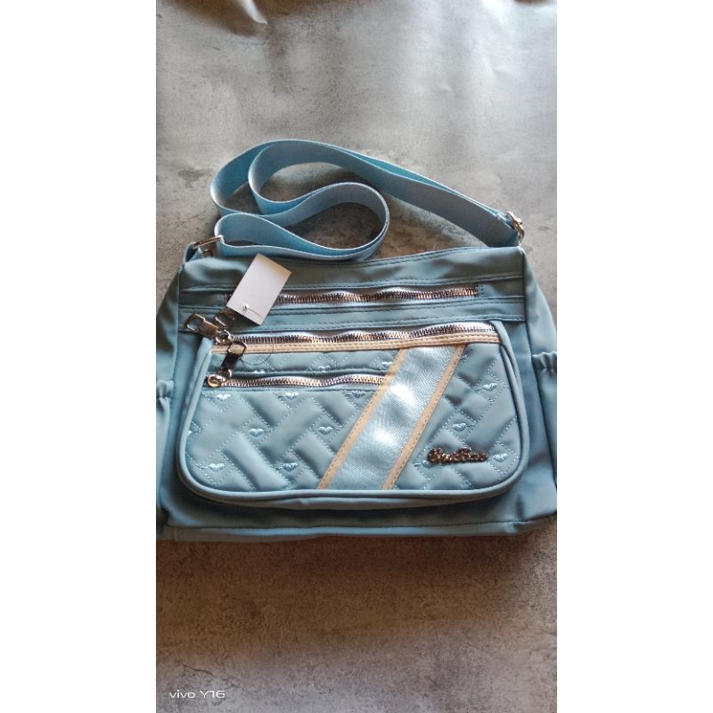 Tas Slempang Cembu