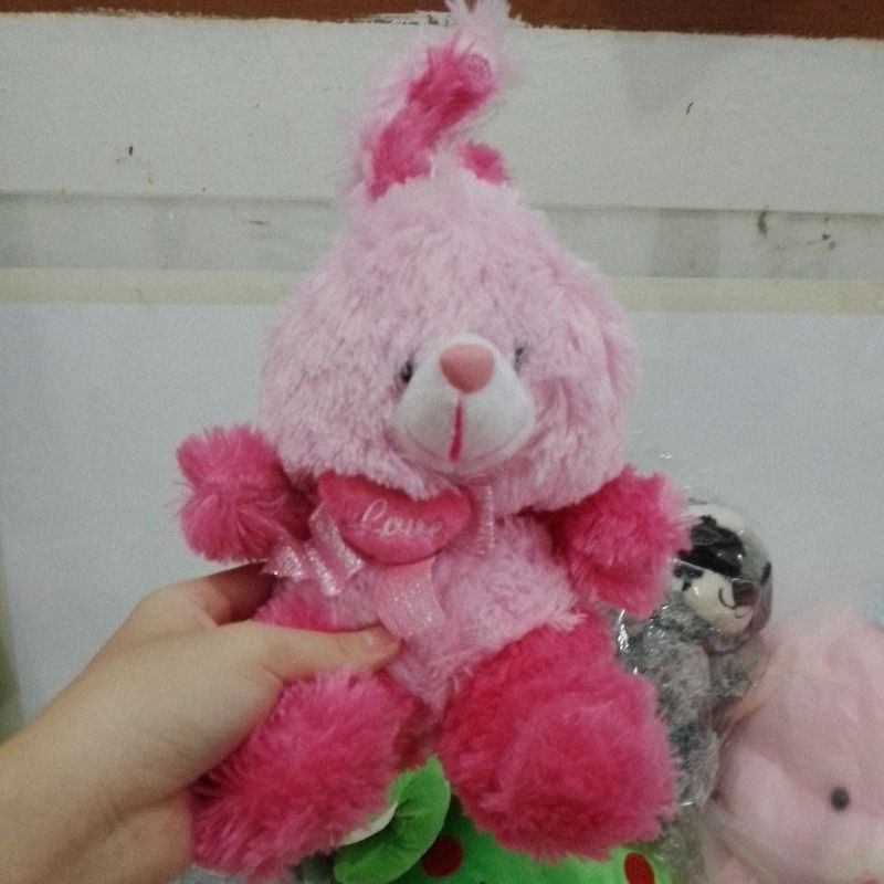 boneka pink kelinci love