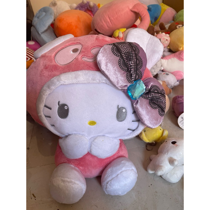 boneka hello kitty panda kristal