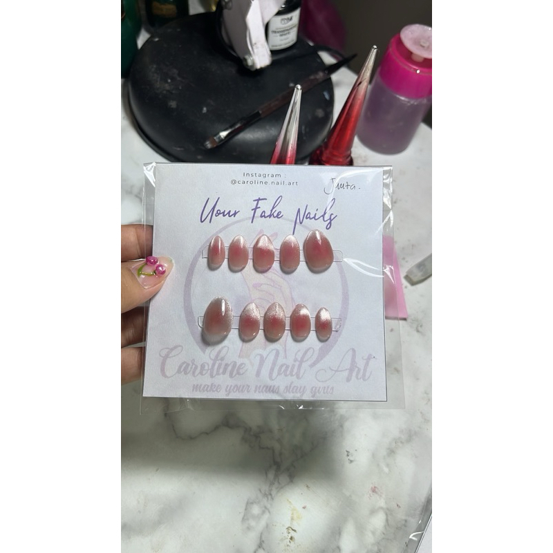 fake nails