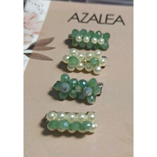 Tiny brooch 1 set