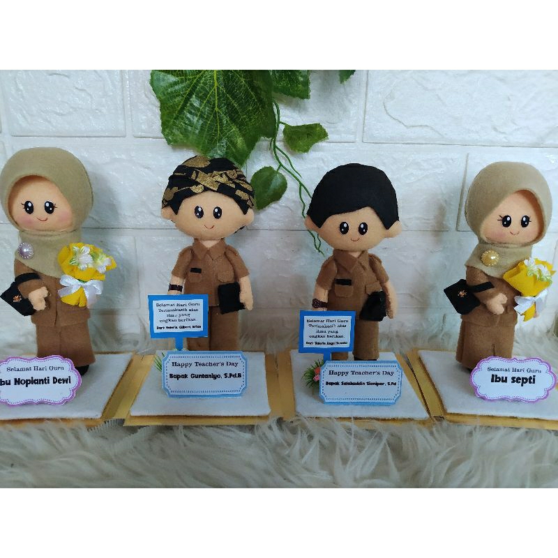 BONEKA GURU || HADIAH GURU