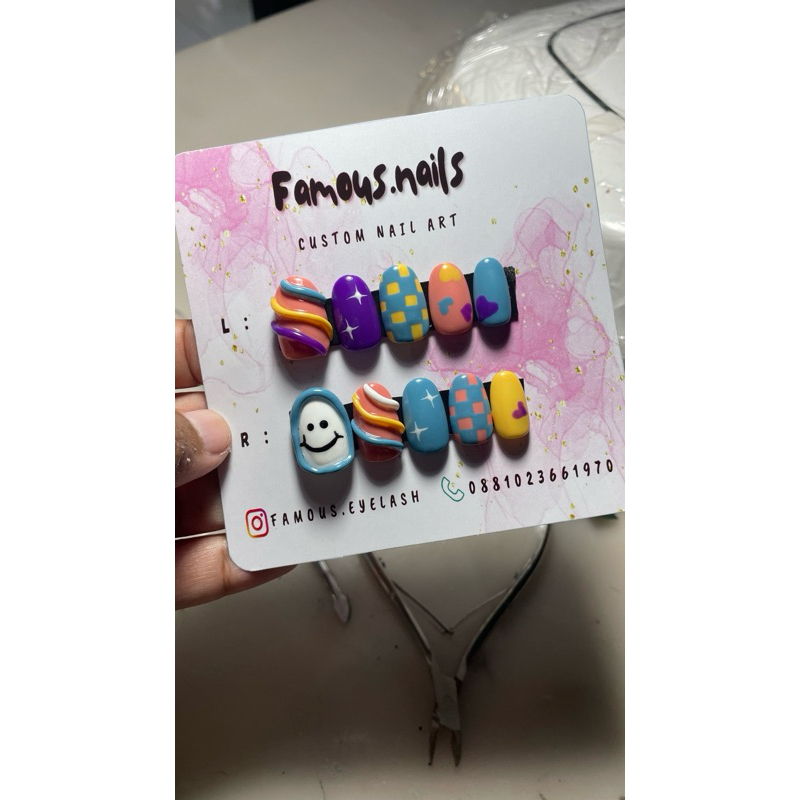 Press on nail custom