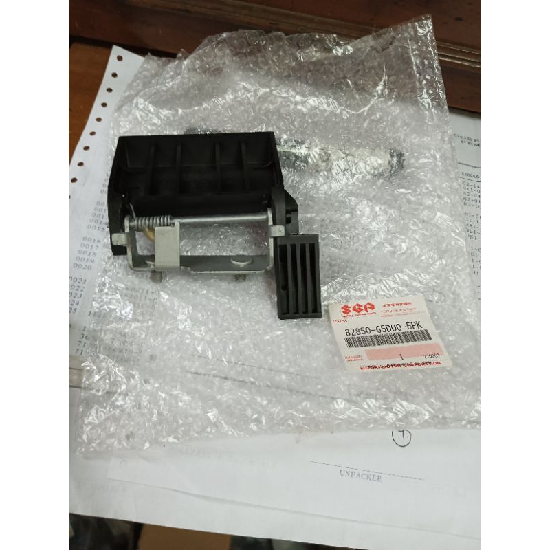 handle back door Suzuki Vitara (luar)