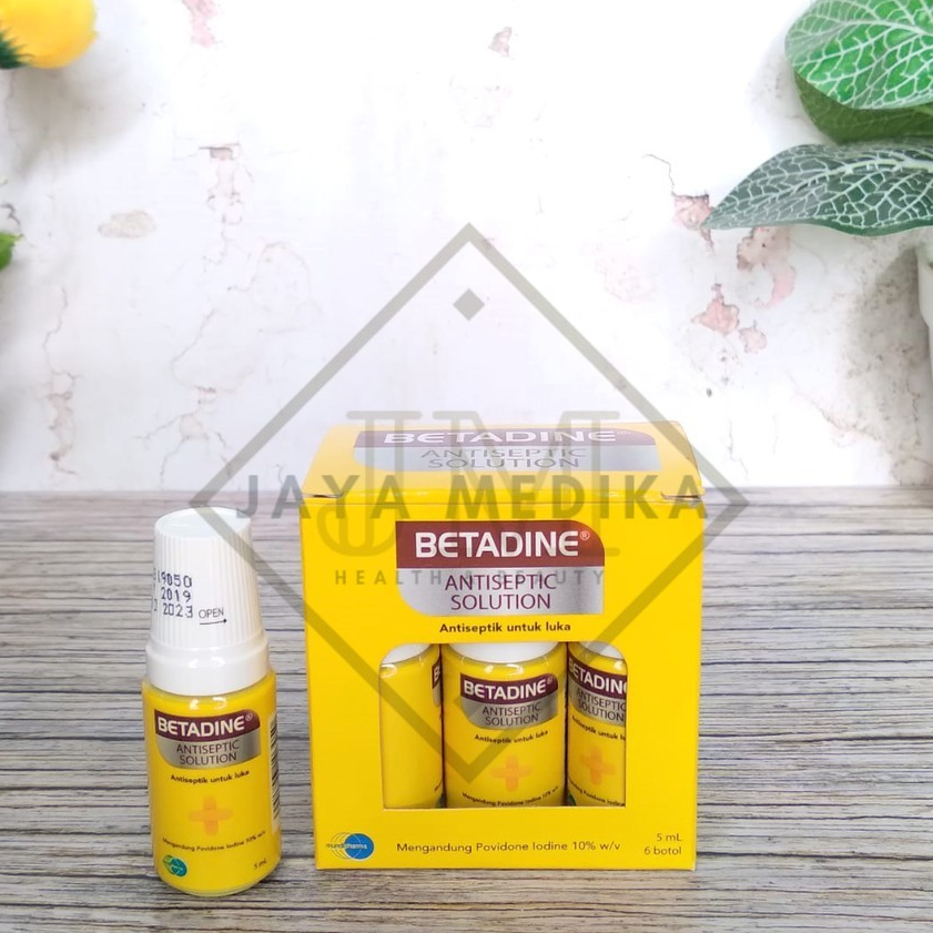 Betadine Antiseptic Solution Isi 5 ml