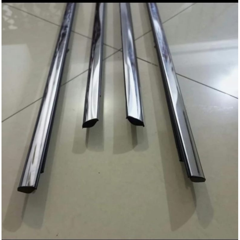 PLIPIT KACA SAMPING XPANDER ORIGINAL CROOM