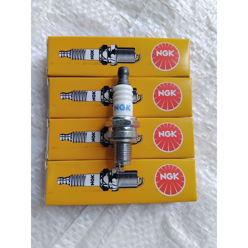 SPARK PLUG / BUSI CMR5H NGK