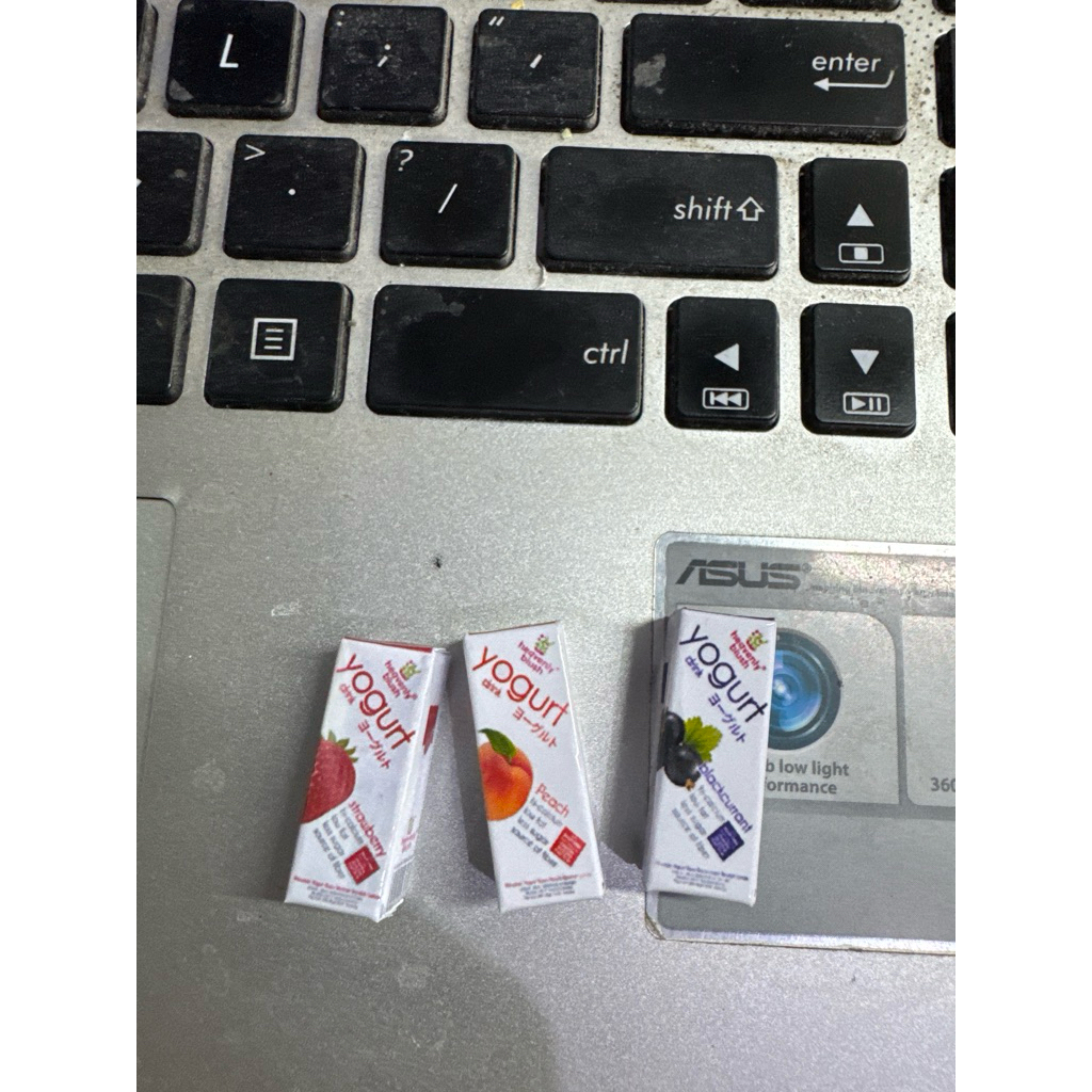 miniatur yogurt