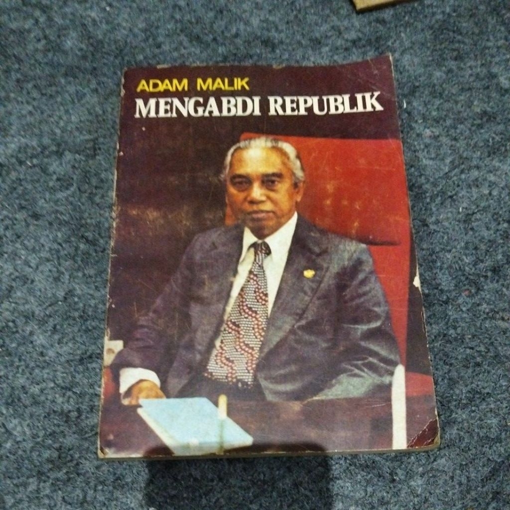 Mengabdi Republik