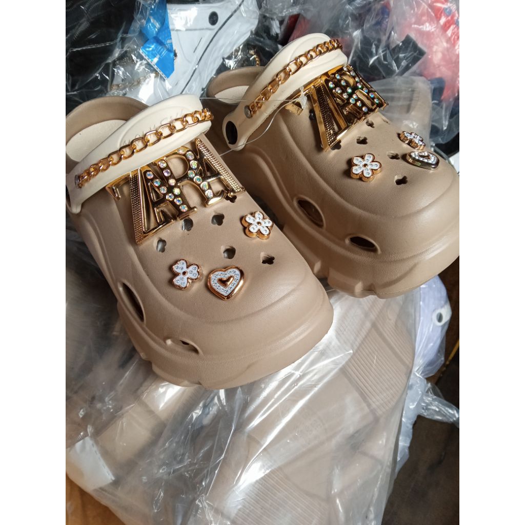 SENDAL CEWE CROS ZARA