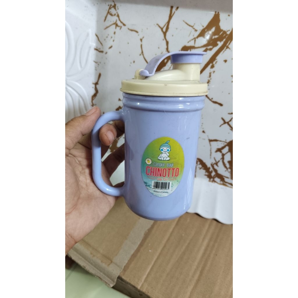 Cangkir Bayi 300 Ml