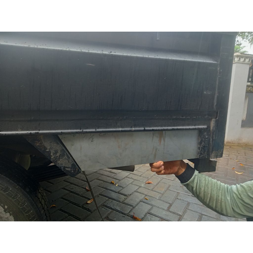 side skirt bak grand max