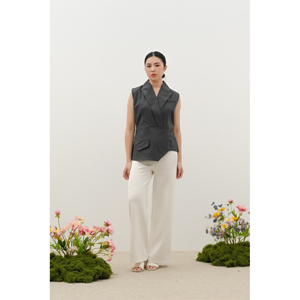 AMARANTE Fallon Top in Charcoal