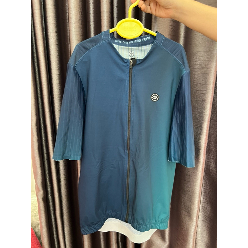 Jersey Monton size L