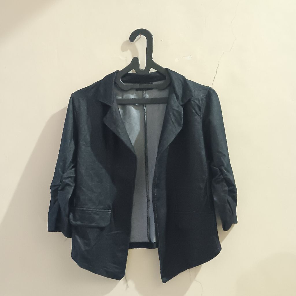 PRELOVED BLAZER HITAM DENIM