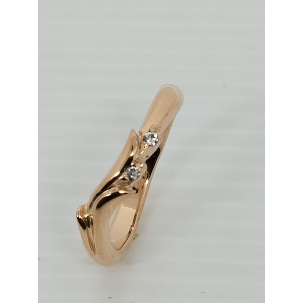 Cincin motif daun