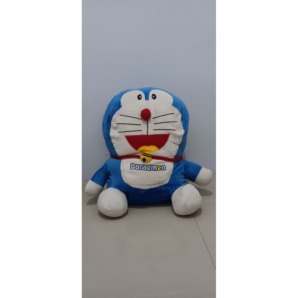 boneka doraemon jumbo sni