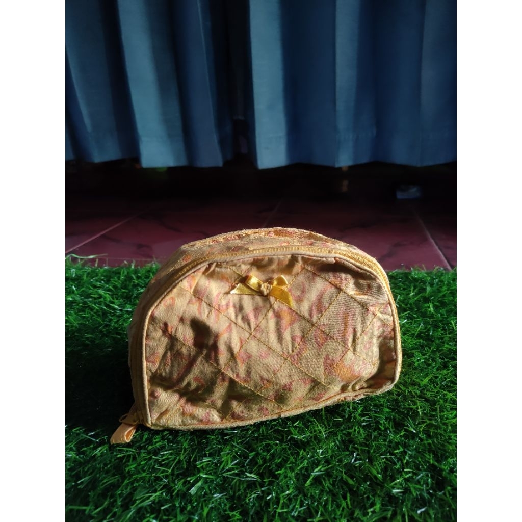 pouch naraya second preloved
