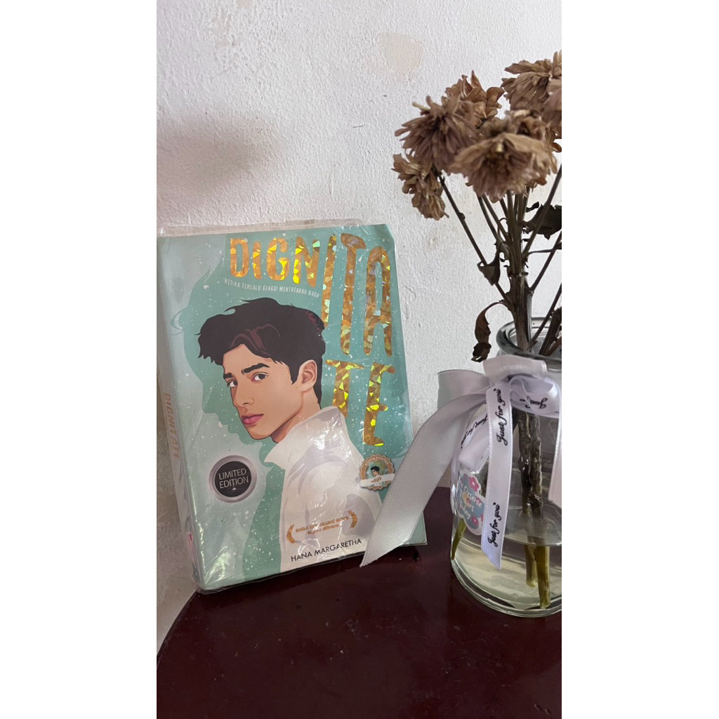 Novel Dignitate