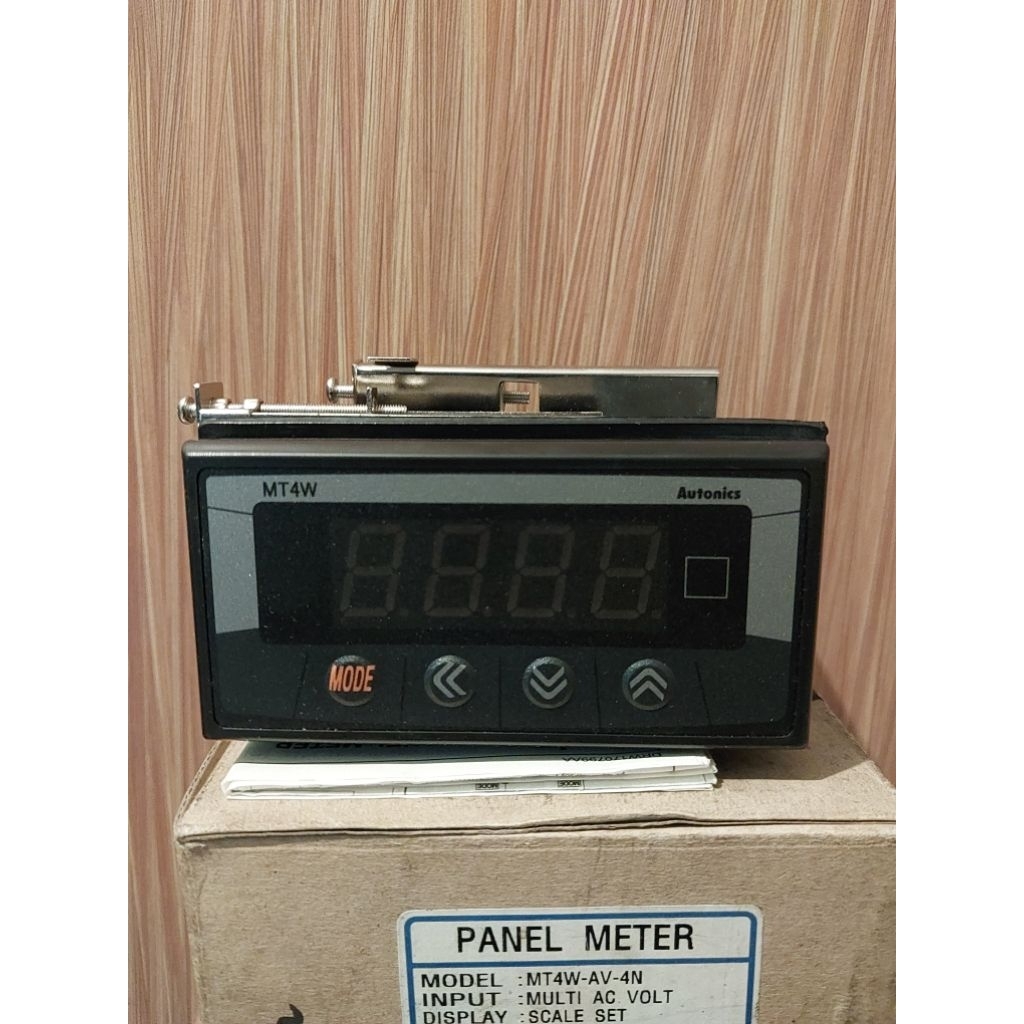 AUTONICS MTA4W-AV-AN PANEL METER
