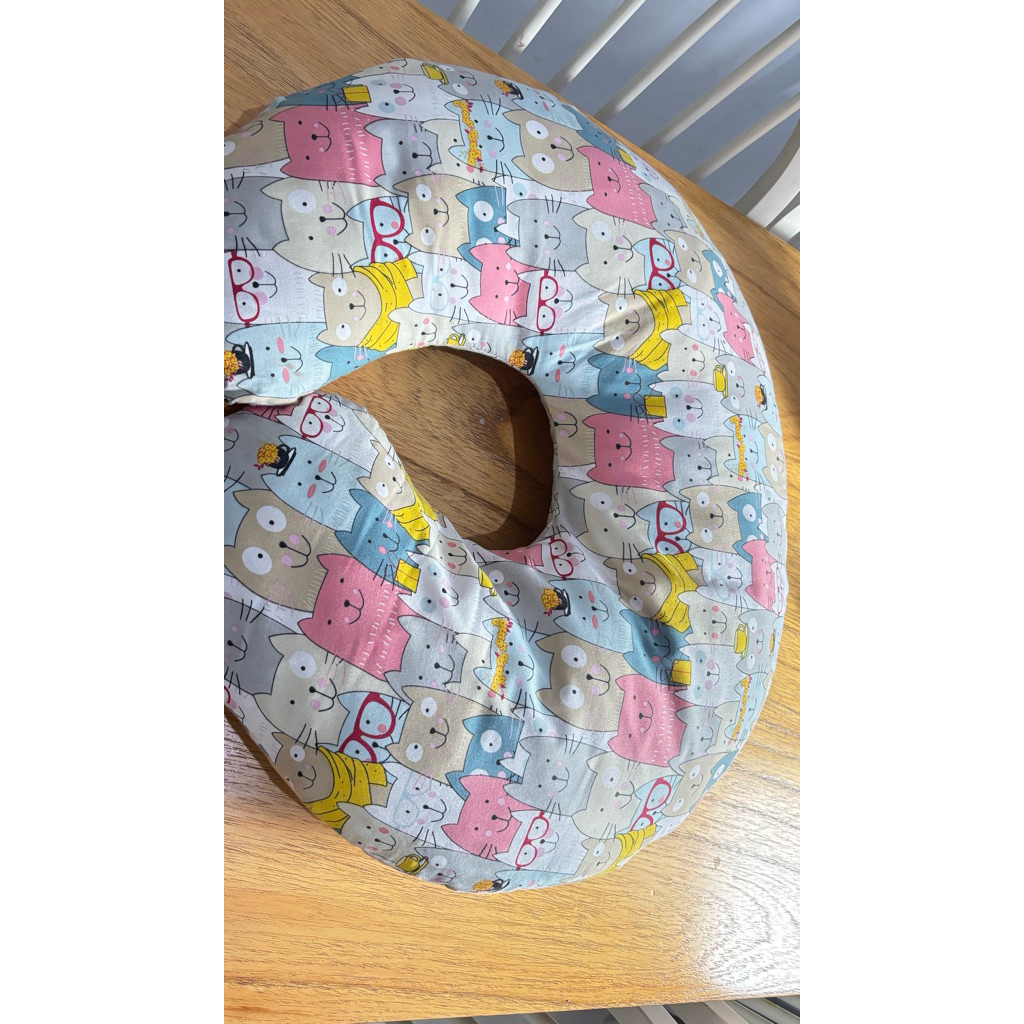 Bantal Menyusui Preloved