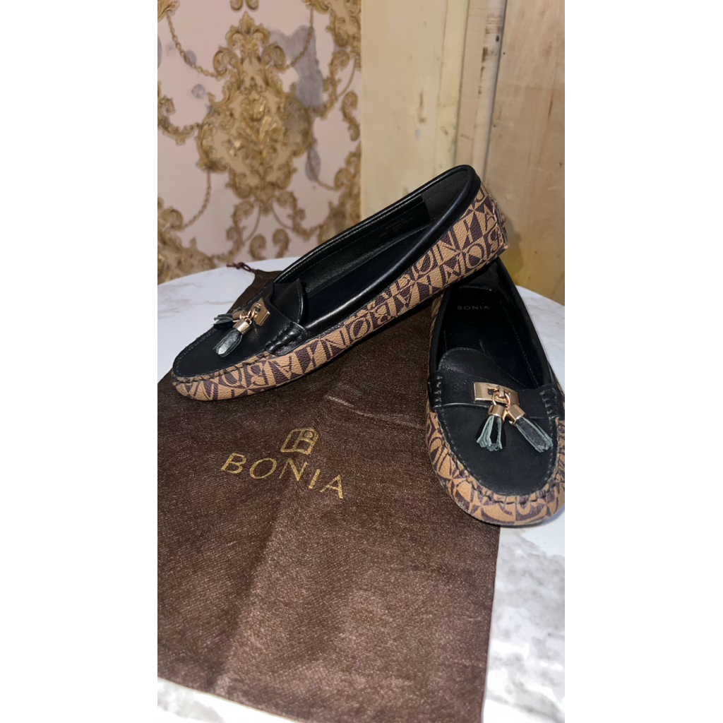 PL Sepatu Flat BONIA