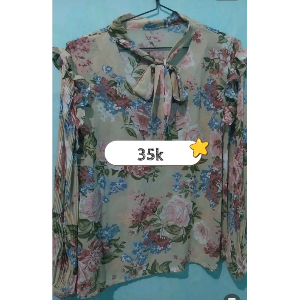 motif bunga pink cream