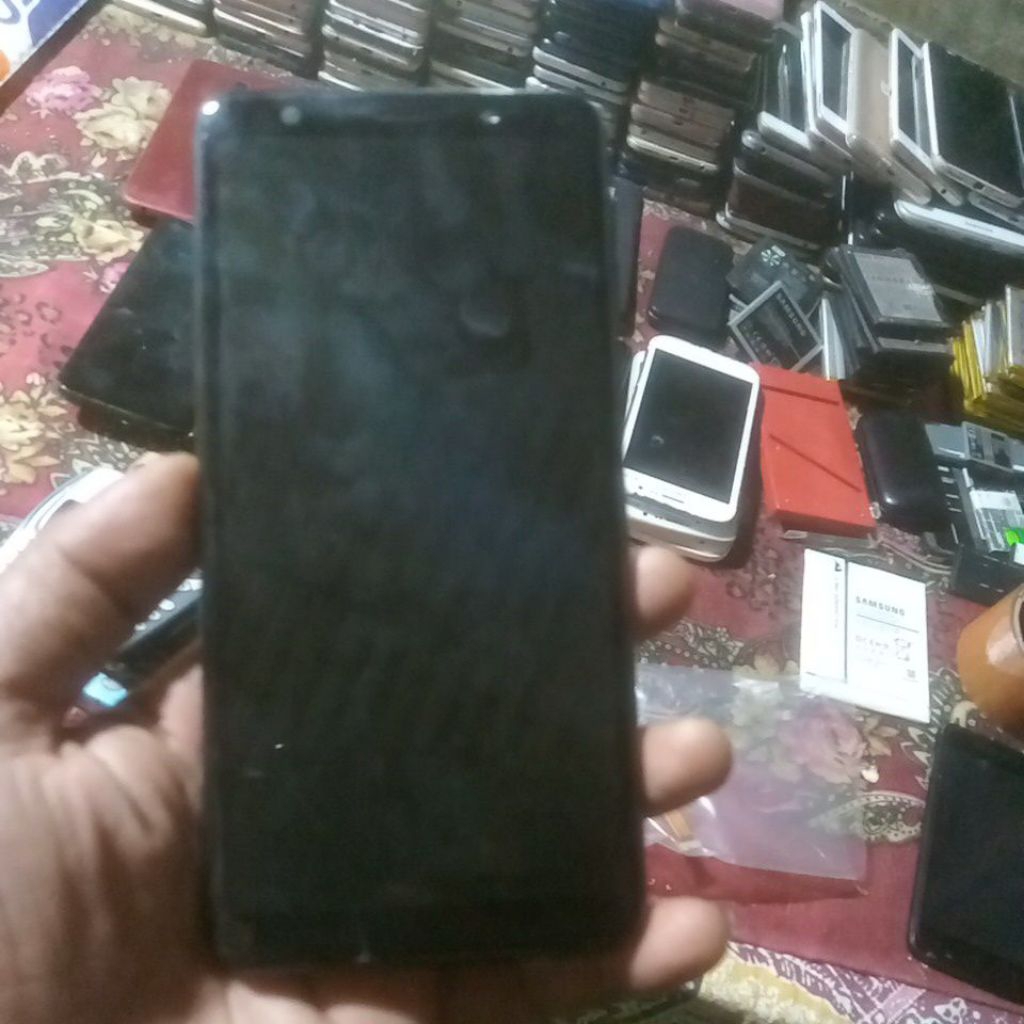 Samsung a750gn