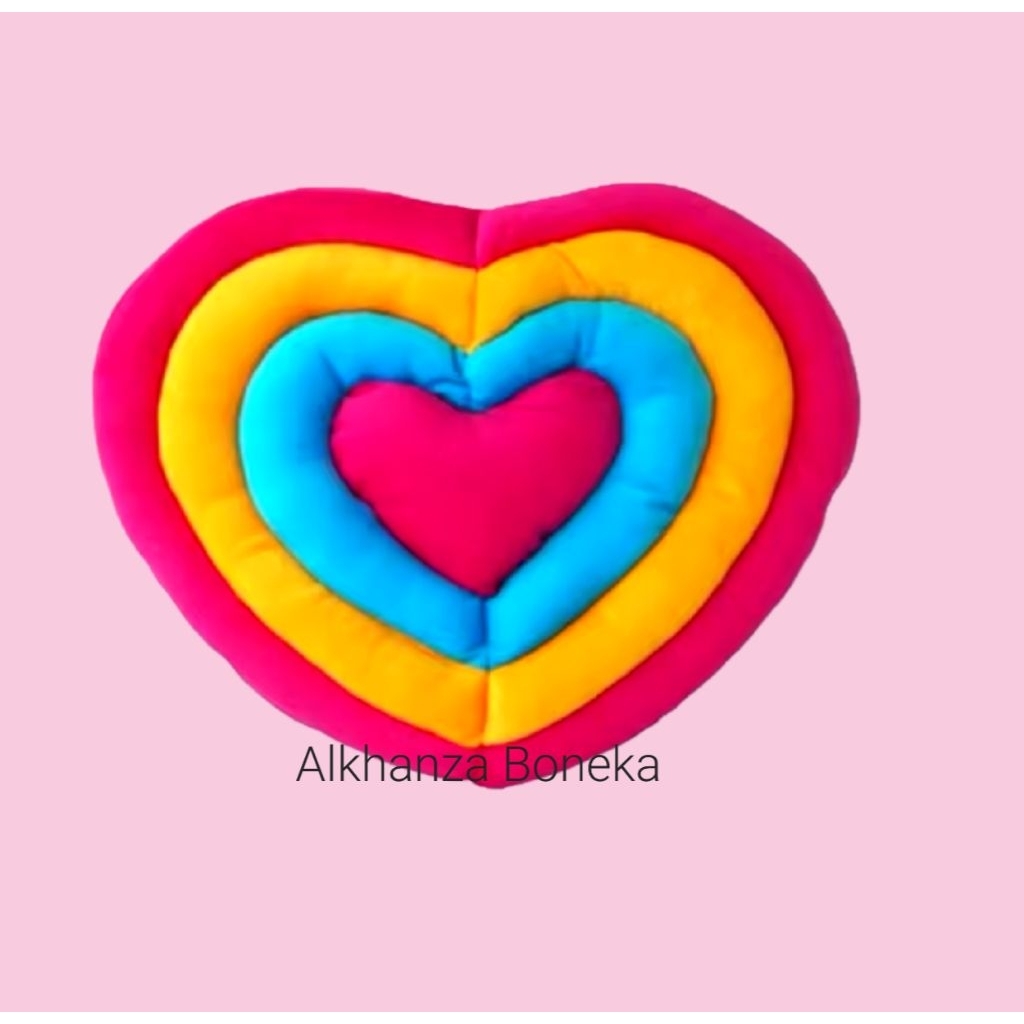 Boneka Bantal Love