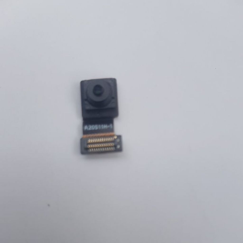 CAMERA DEPAN P0CO X3 NFC