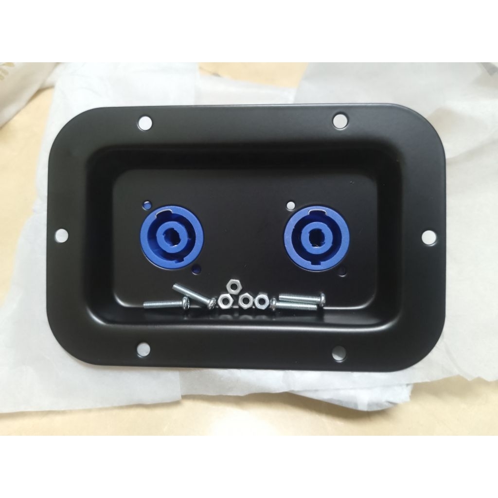 Plat Datar 2 Lubang Import Plus Socket Speakon 1Set