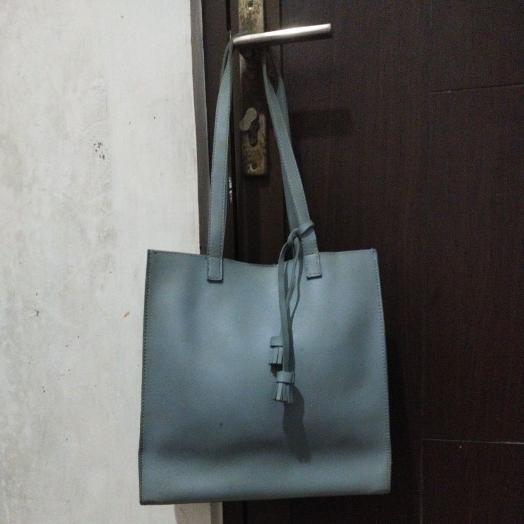 shoulder bag biru miniso