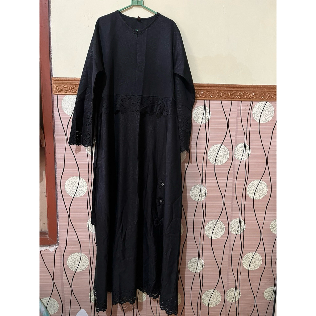 Gamis Hitam