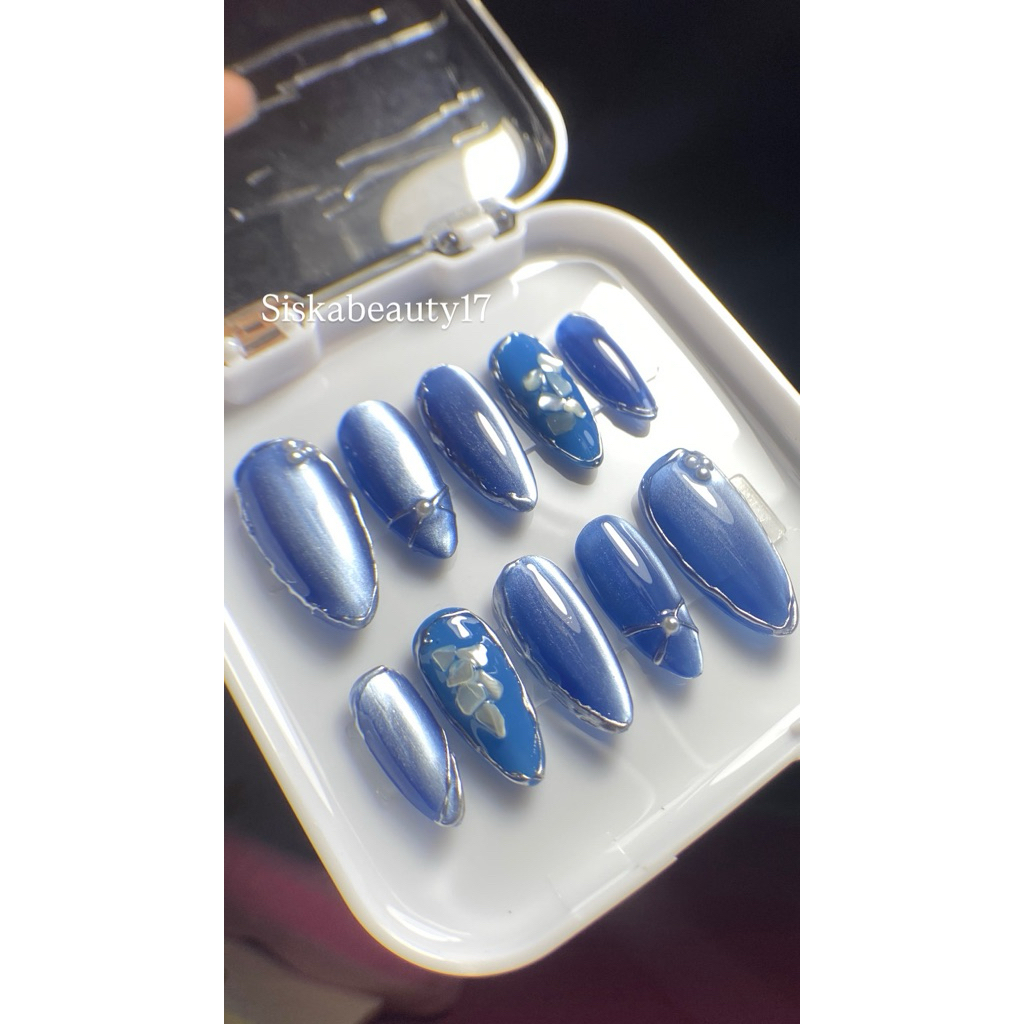 press on nails custome biru cat eye