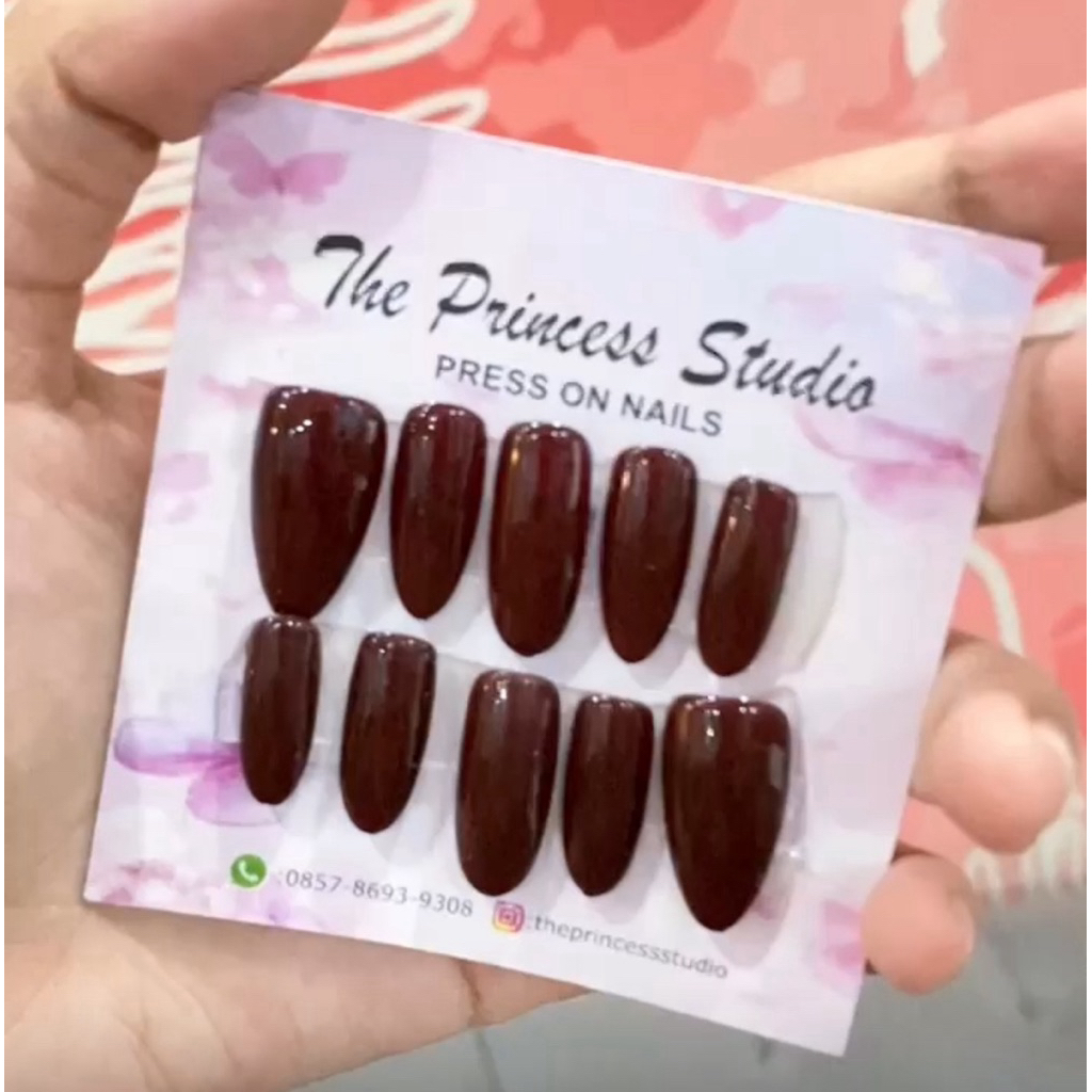 The Princess - Press On Nails Maroon
