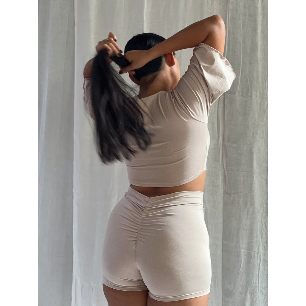 SANSA Ruched V-Back Shorts | NECESSARI