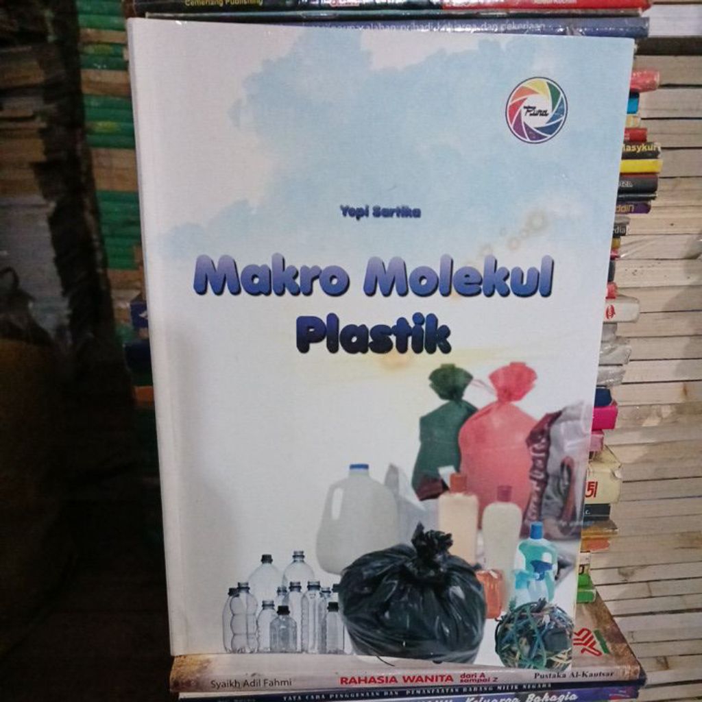 Makro molekul plastik.  vta